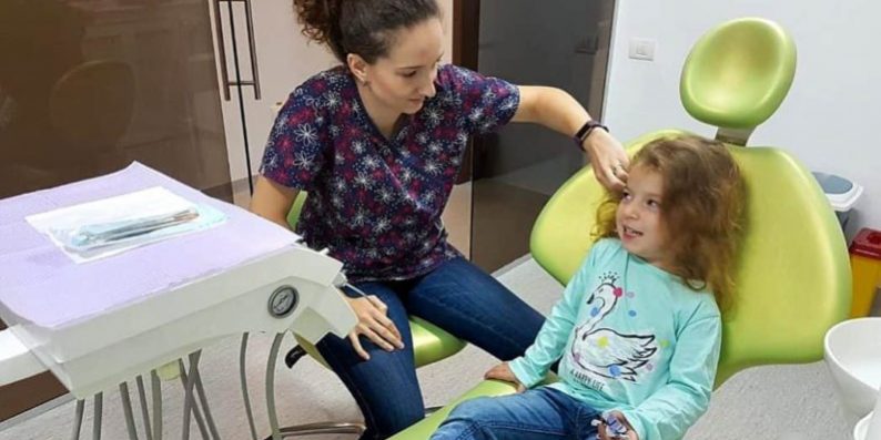 1 Pedodontie Cum sa alegi medicul stomatolog potrivit pentru copilul tau? Cum sa alegi medicul stomatolog potrivit pentru copilul tau?